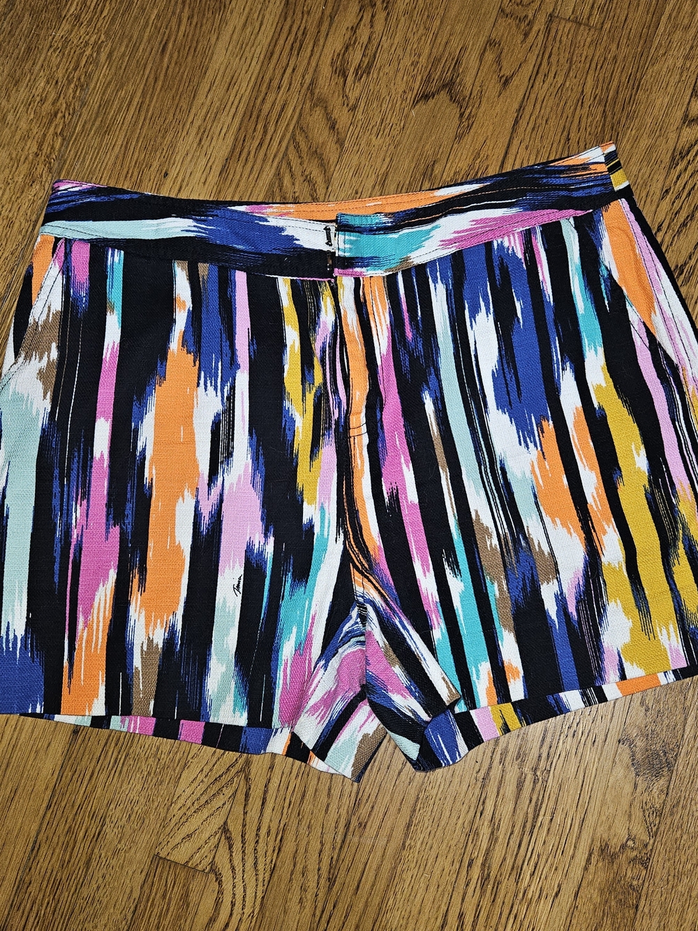 Trina Turk Multicolor Abstract Stripe Women’s Shorts